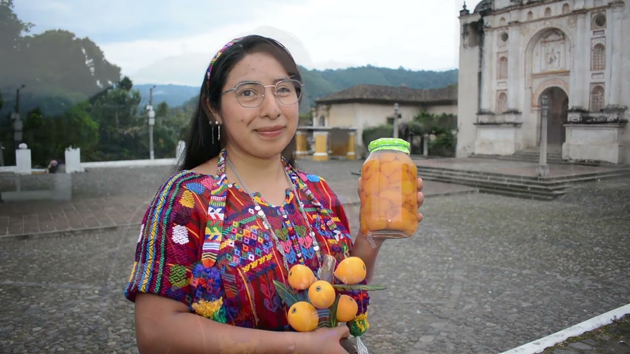 Norma Subuyuj, alumna y emprendedora