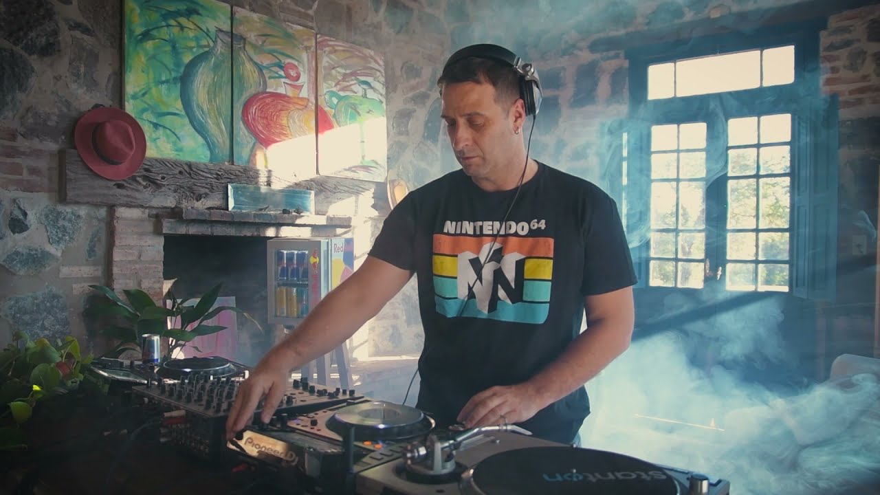 House Journey #1- Facu Carri