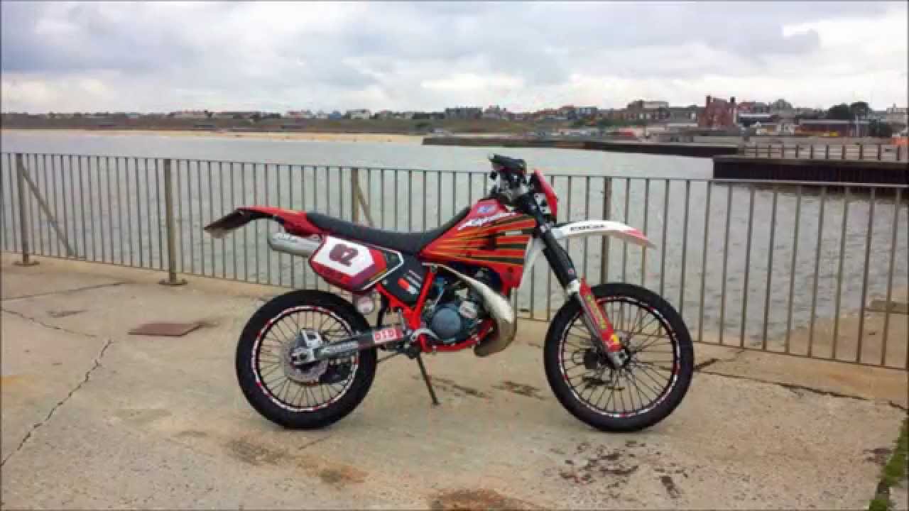 yamaha DT 125 R custom rebuild!