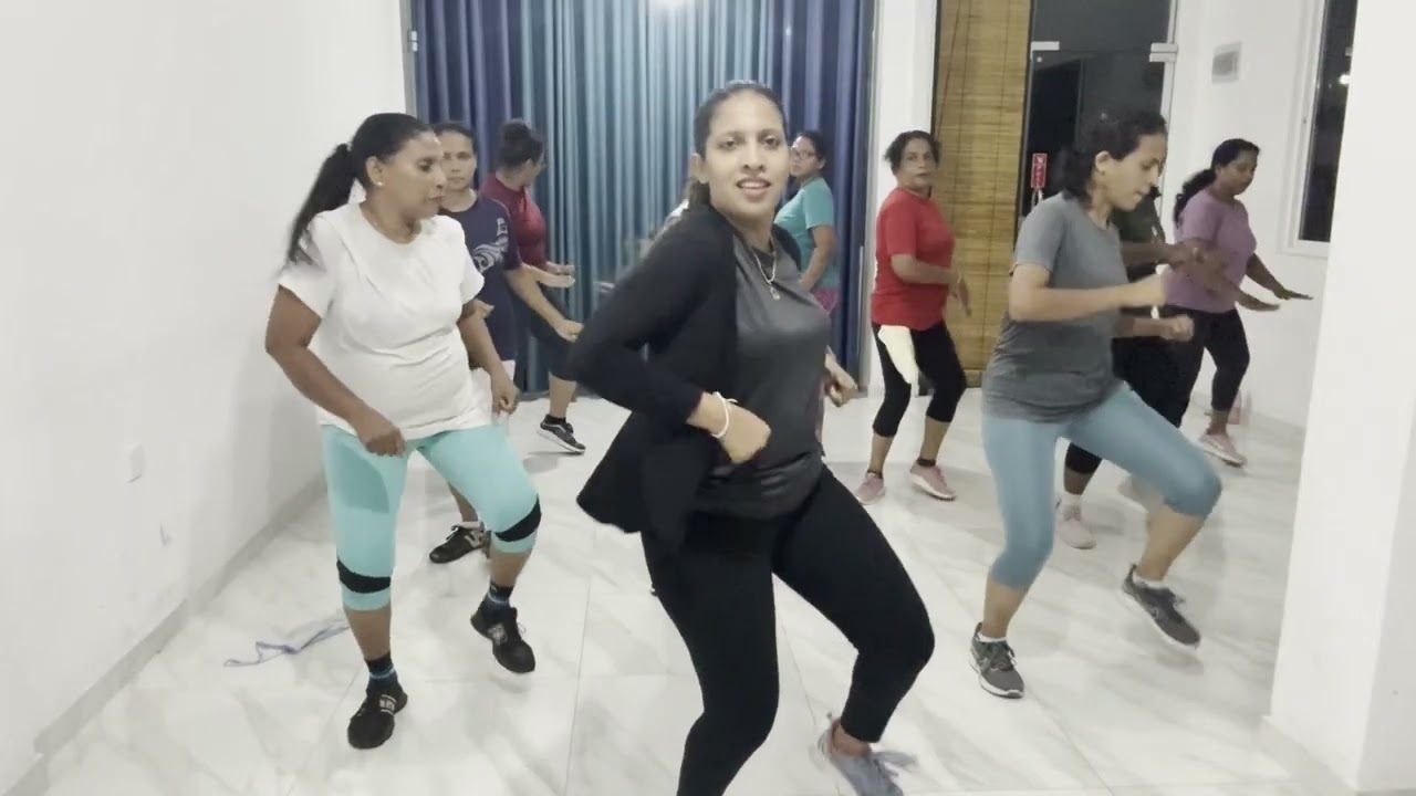 Workout Dance Cover | Oruwe Nagala – Performance by Shashi Dancing Academy #dance #workout #zumba