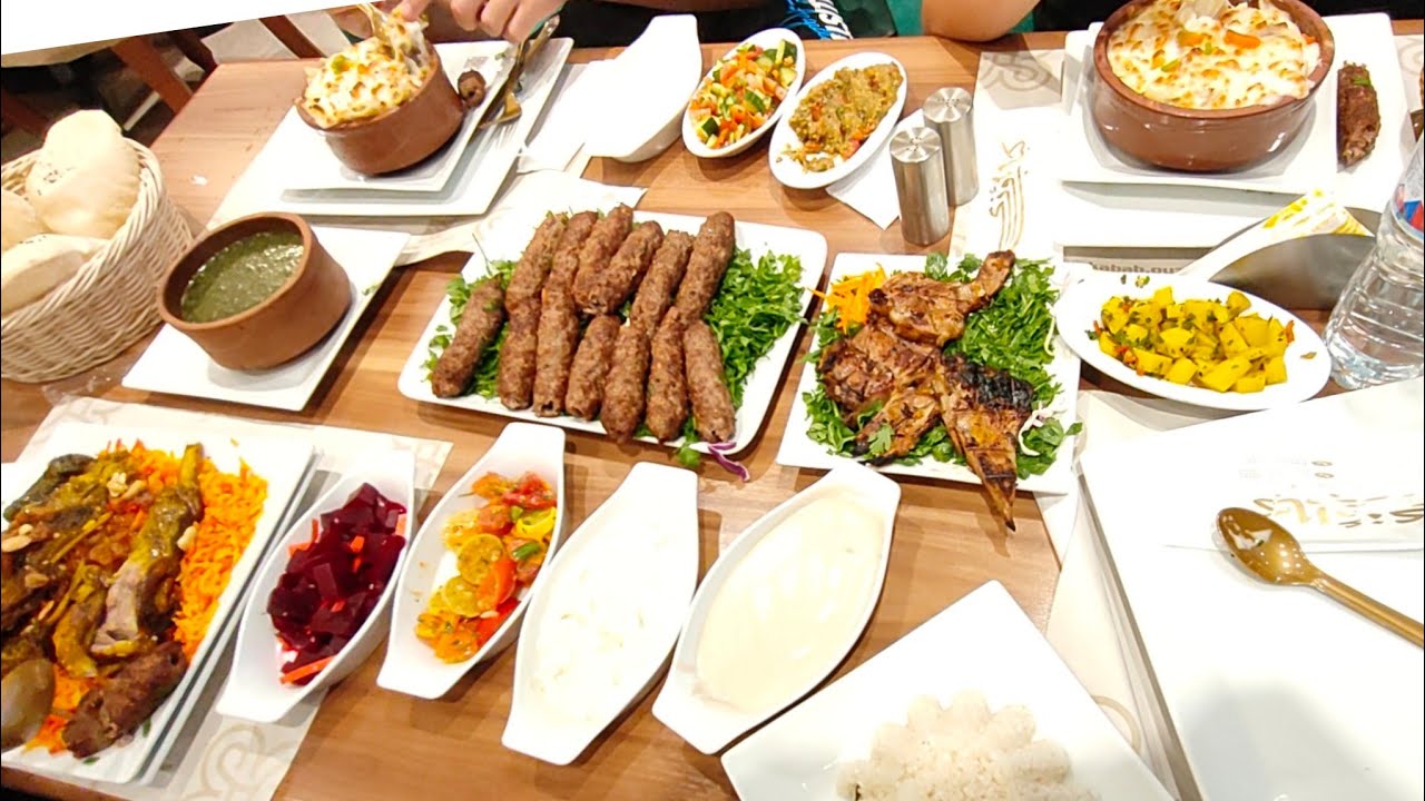 خرجنا اتغدينا احلي مكان والله مطعم كباب اوزي طلع تحفه تحفه♥🤗