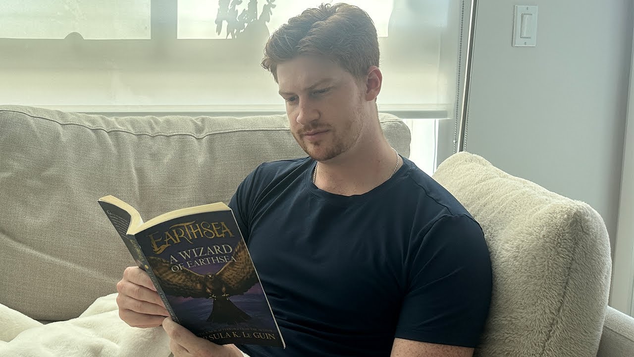 The Most Comforting Book I've Ever Read (A Wizard of Earthsea Review)