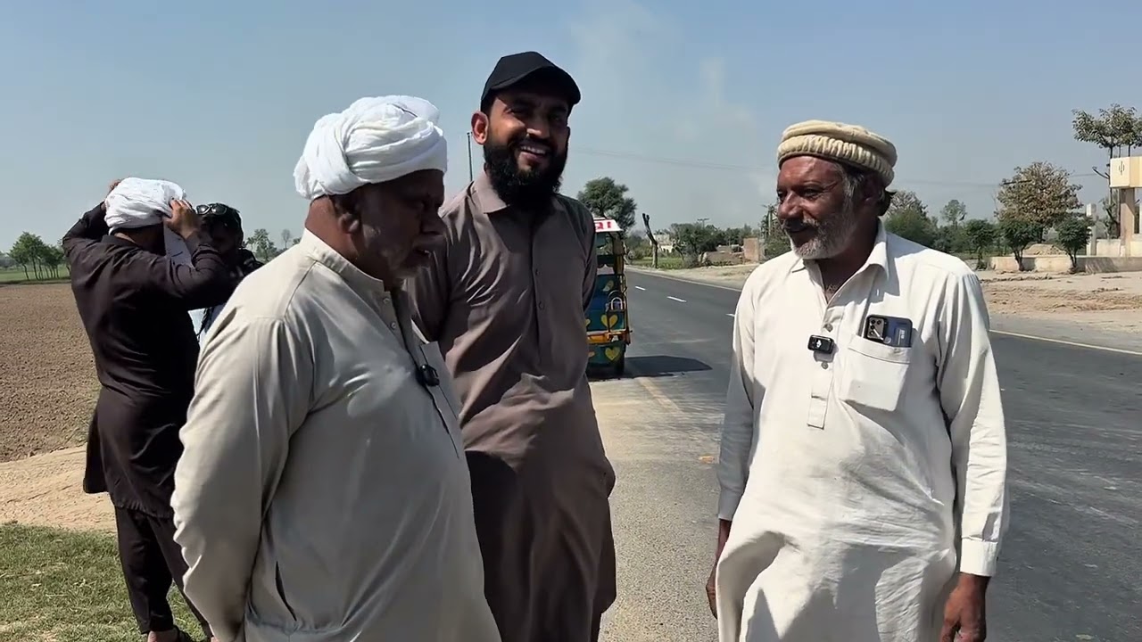 Anjum Saroya ditta Sanwal noon Eid da tohfa Sohrab da cycle | Rikshaw da safar Remay Shah  Samundri