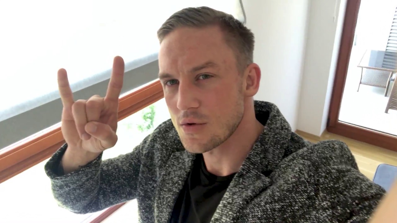 Trzy stylizacje, kt&oacute;re musisz zobaczyć i Wielki Mecz TVN od kuchni! [Modny Tata Plus]