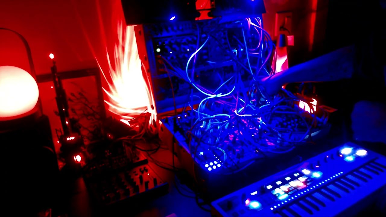 Synthstronaut //  Foes For Us