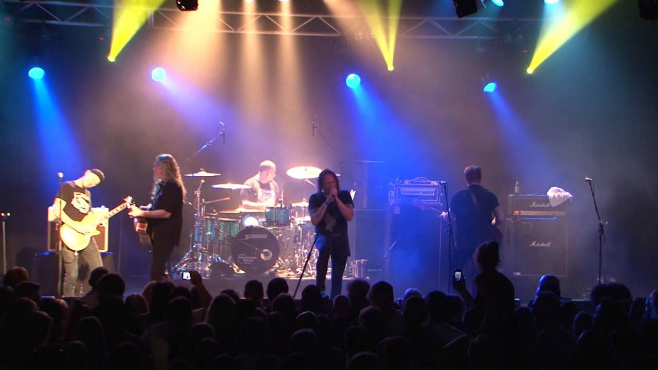 The Screaming Jets - "October Gray" Live at the Metro