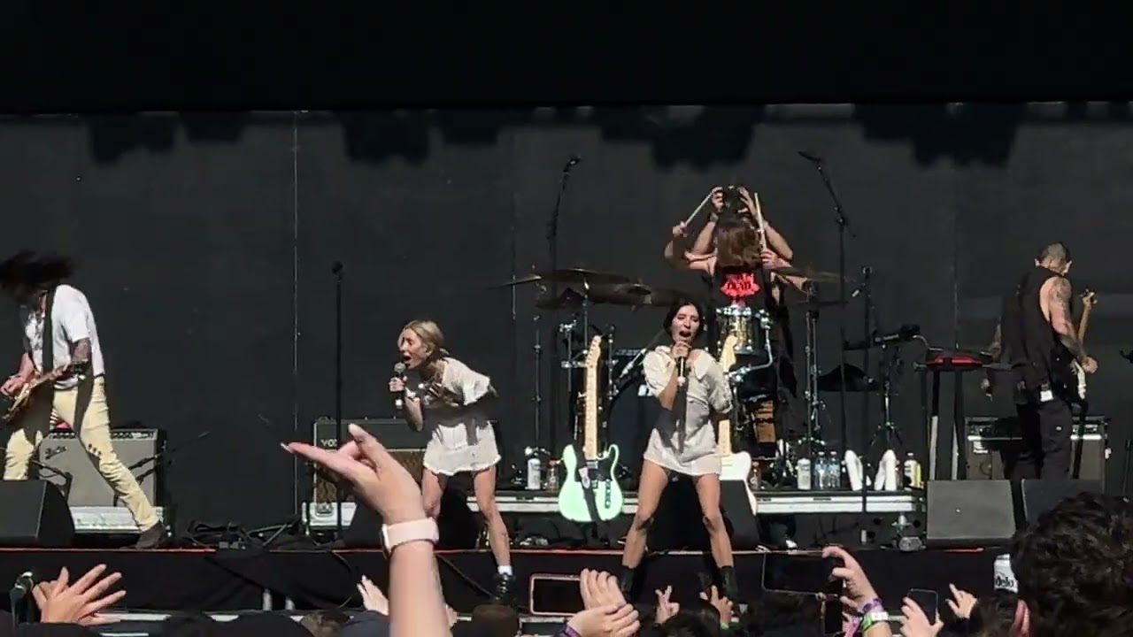 The Veronicas - Untouched | When We Were Young Festival | Oct 22, 2023