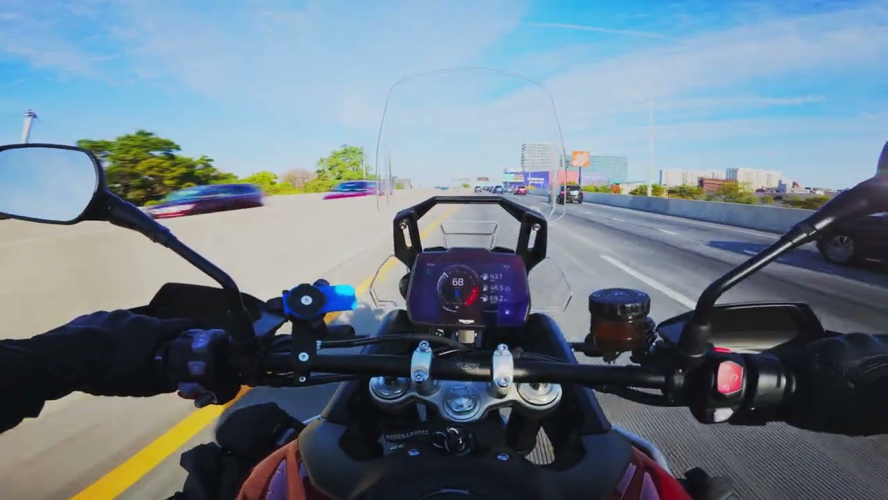 Triumph Tiger 900 GT Pro 108th Street to Utopia Parkway