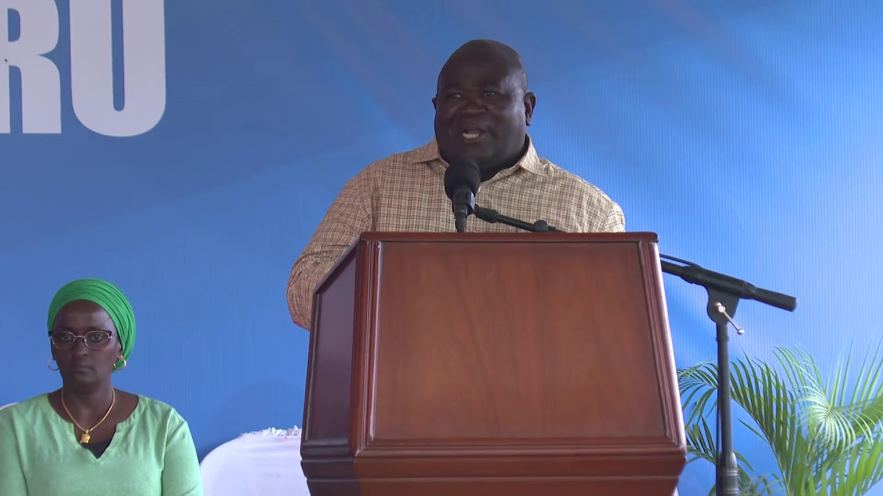 WAZIRI MKUU ANAZUNGUMZA NA WANANCHI WA NGARAMTONI