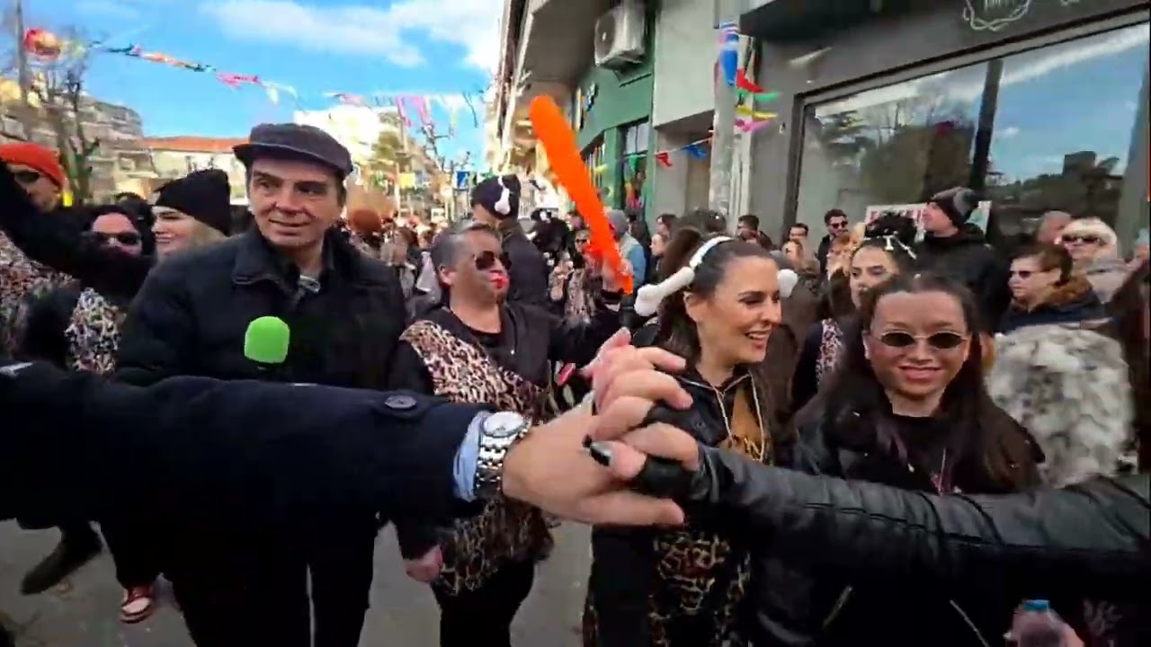 kozan.gr: Κοζανίτικη Αποκριά: Άρμα του Φανού Πηγάδι τ’ Κεραμαριό «Οι ιθαγενείς της ΑΔ.Α.Μ.»