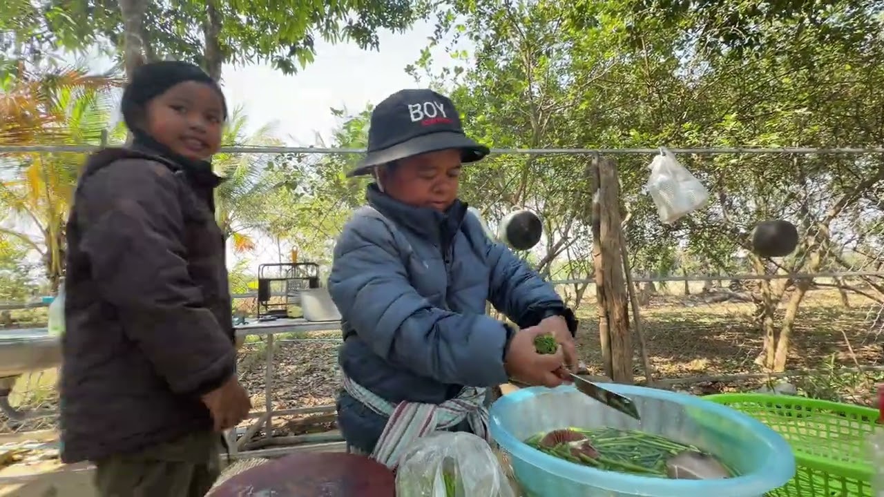 នាយក្រិនឆាខ្ទឹម😋🤤