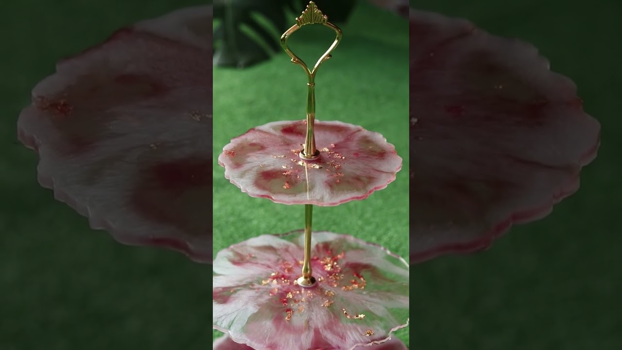 Finished #cakestand 🧚&zwj;♀️🍓 #epoxyresin #tray #resin #diy #epoxigyanta