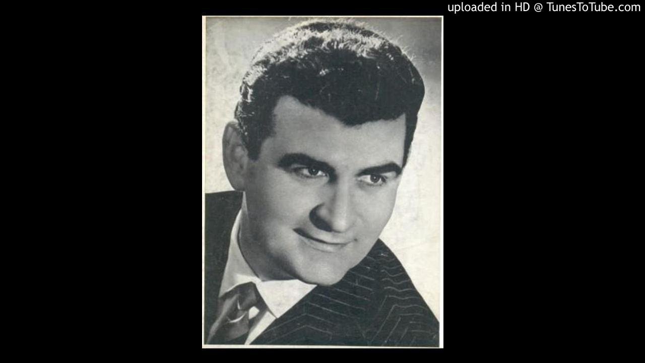 Plinio Clabassi singing the Commendatore