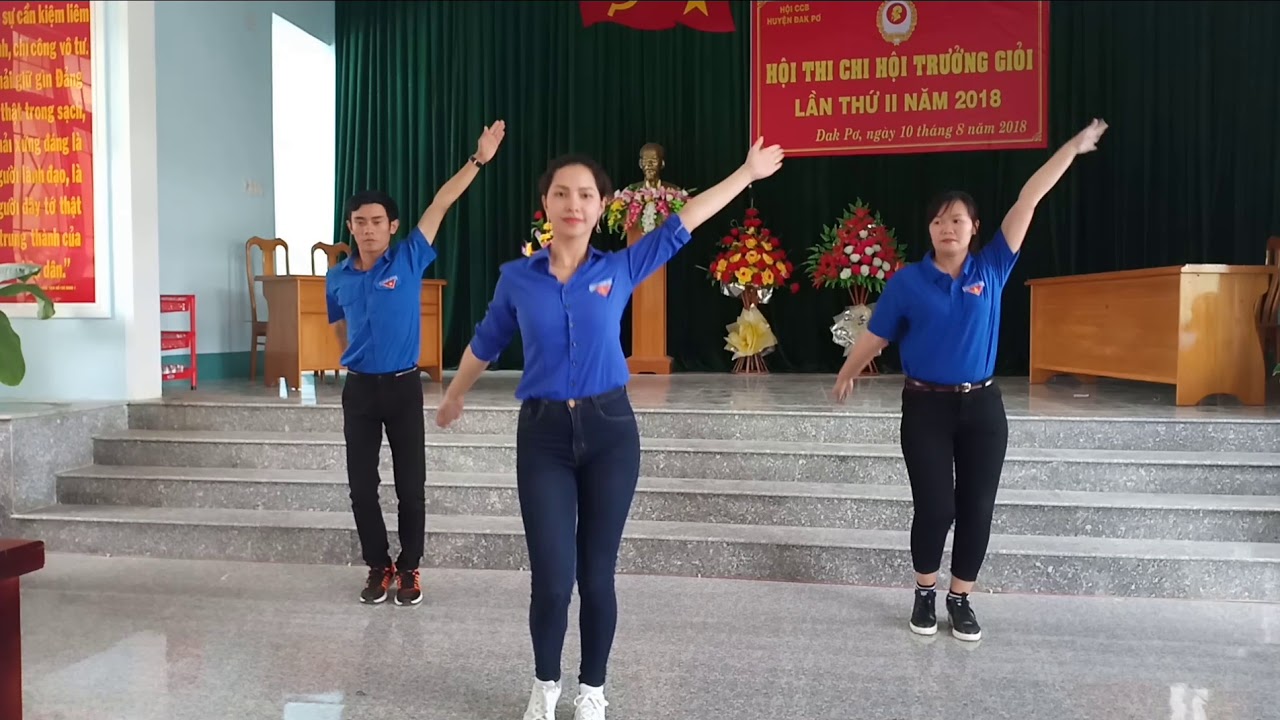 DÂN VŨ THANH NIÊN VIỆT NAM TIẾN BƯỚC (YANG - PƠ)!