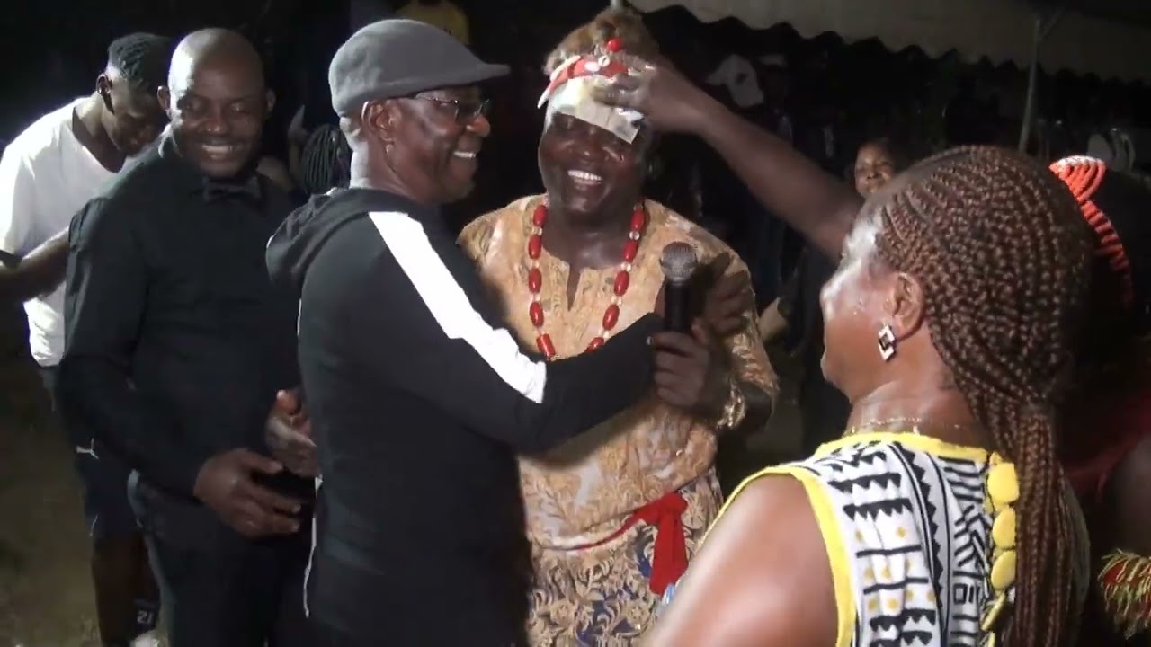 SAM MOH NTOK - Mami Esther manyi