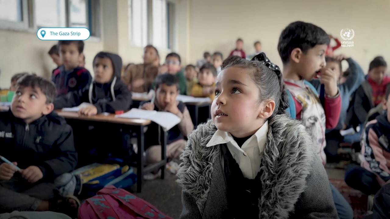Gaza: children continue to learn with UNRWA amongst damage and destruction