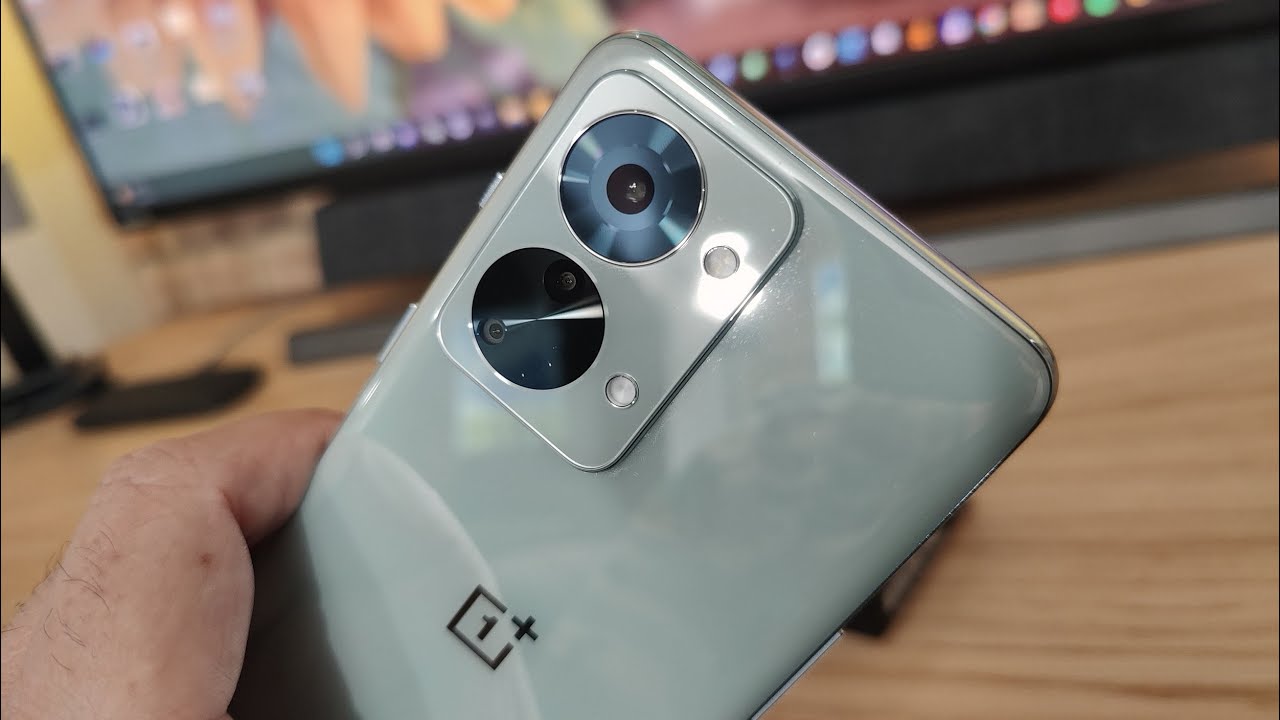 OnePlus Nord 2T 5G Unboxing în Română (Telefon midrange cu încărcare la 80W, CPU Dimensity 1300)