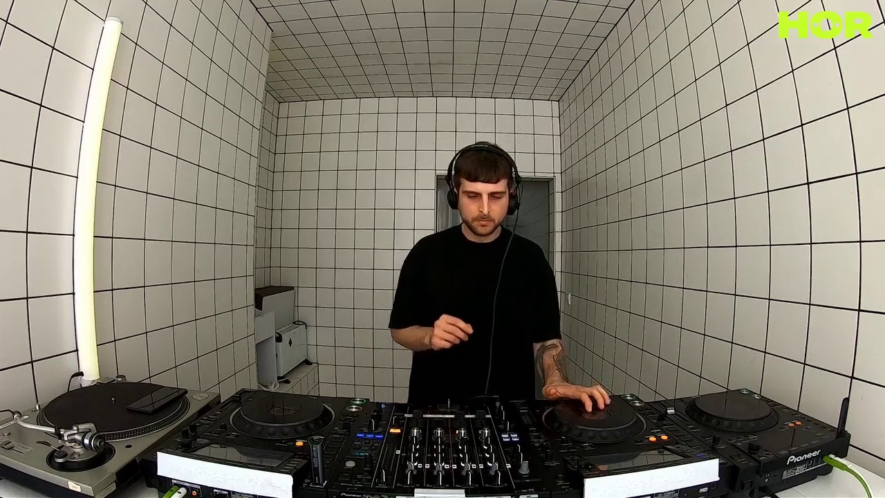 KWARTZ - Live @ Stratosphera Records, HOR Berlin (08.04.2020)
