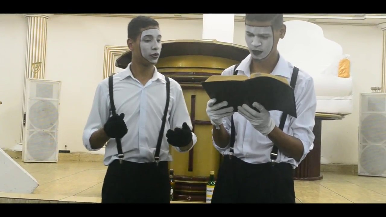 Peça Teatral - Lutando contra meu eu