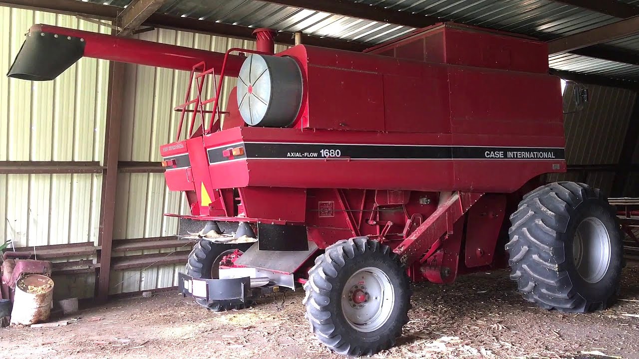 Old Start Case IH 1680 Combine 1992 & Start Up Rotor!