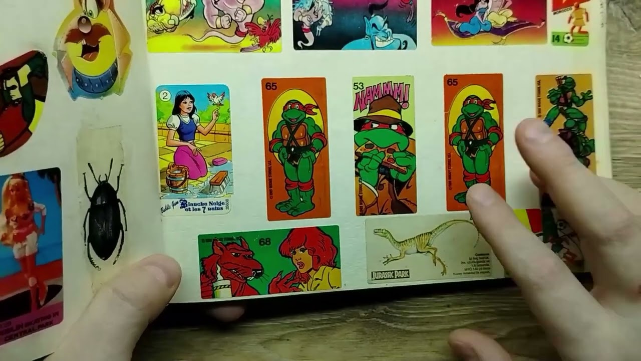 Обзор классического альбома с наклейками от  жвачки - Внимание !!! Много блюра - #Paxtoy #collection