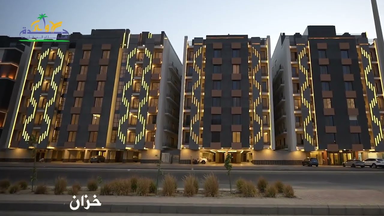 شقق تمليك فاخرة - ملحق 4 غرف 270 م - بحي الورود