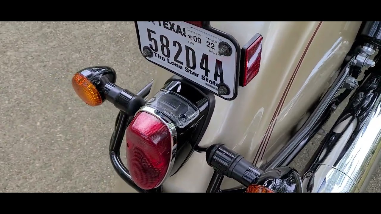 2000 Kawasaki Vulcan Drifter 1500. Indian replica bike. Beautiful.