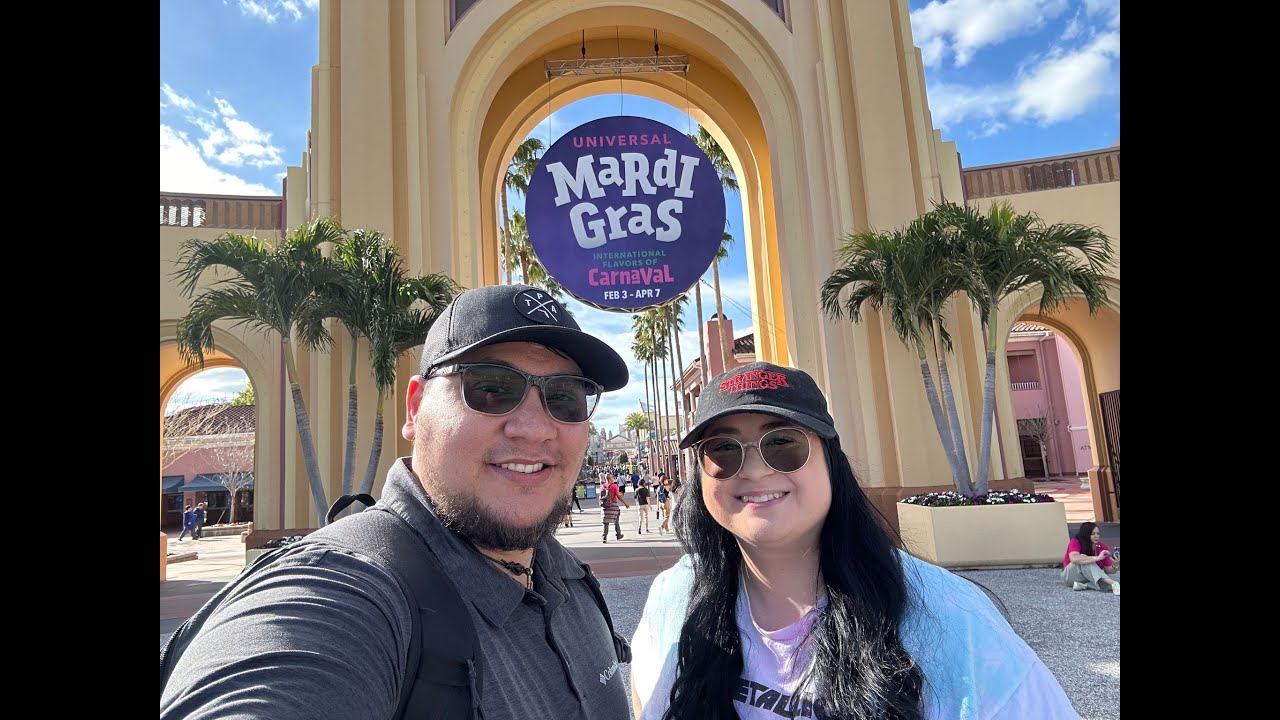 Universal Studios Mardi Gras 2024 Food Review!