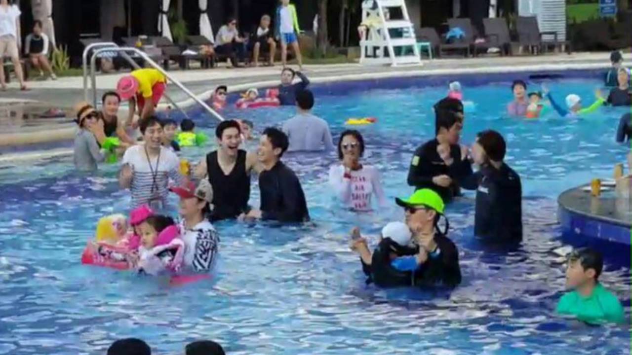 park bo gum and others moonlight drawn by clouds cast at Jpark resort island Philipines