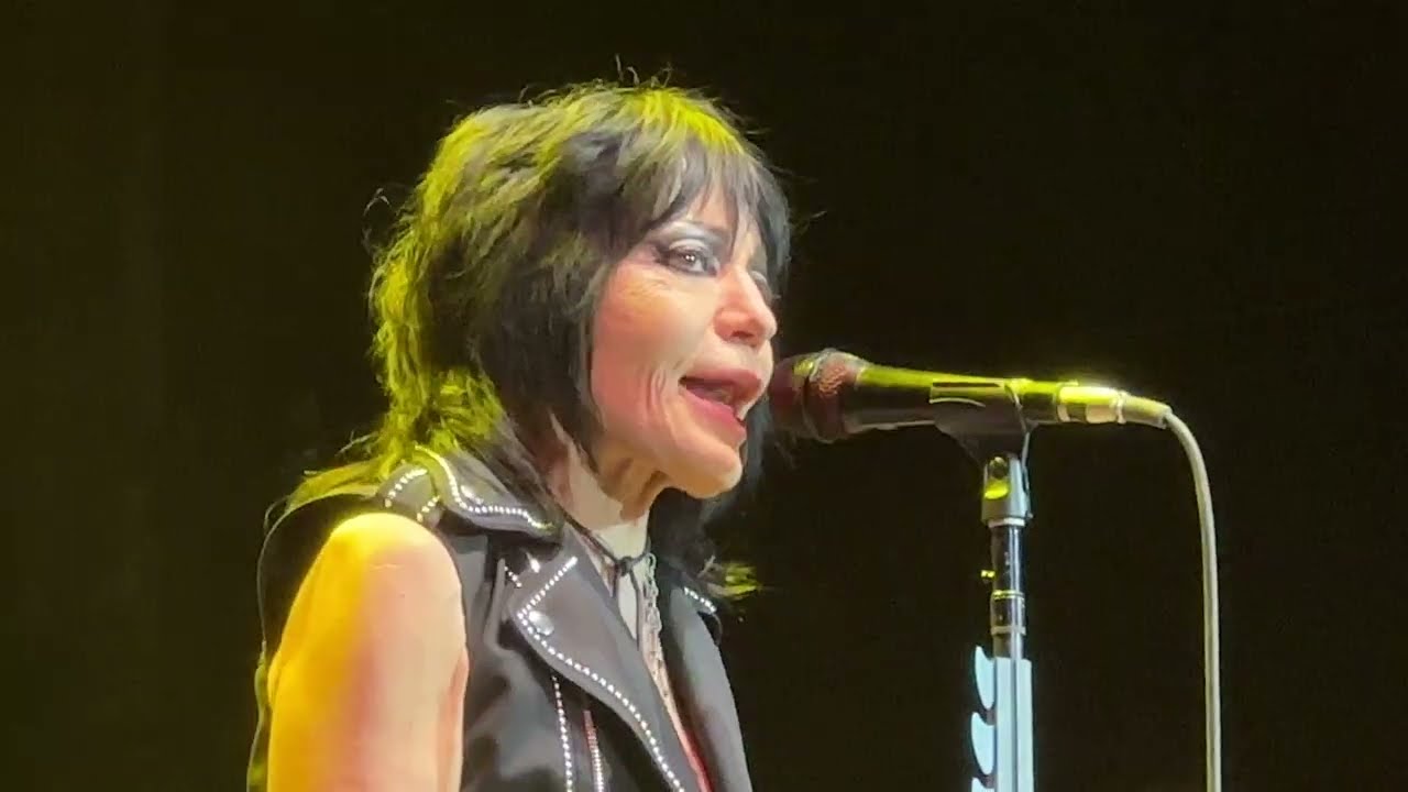 Joan Jett - Cherry Bomb (Live in Camden, NJ, 7-2-24) (4K, HQ Audio, 1st Row)
