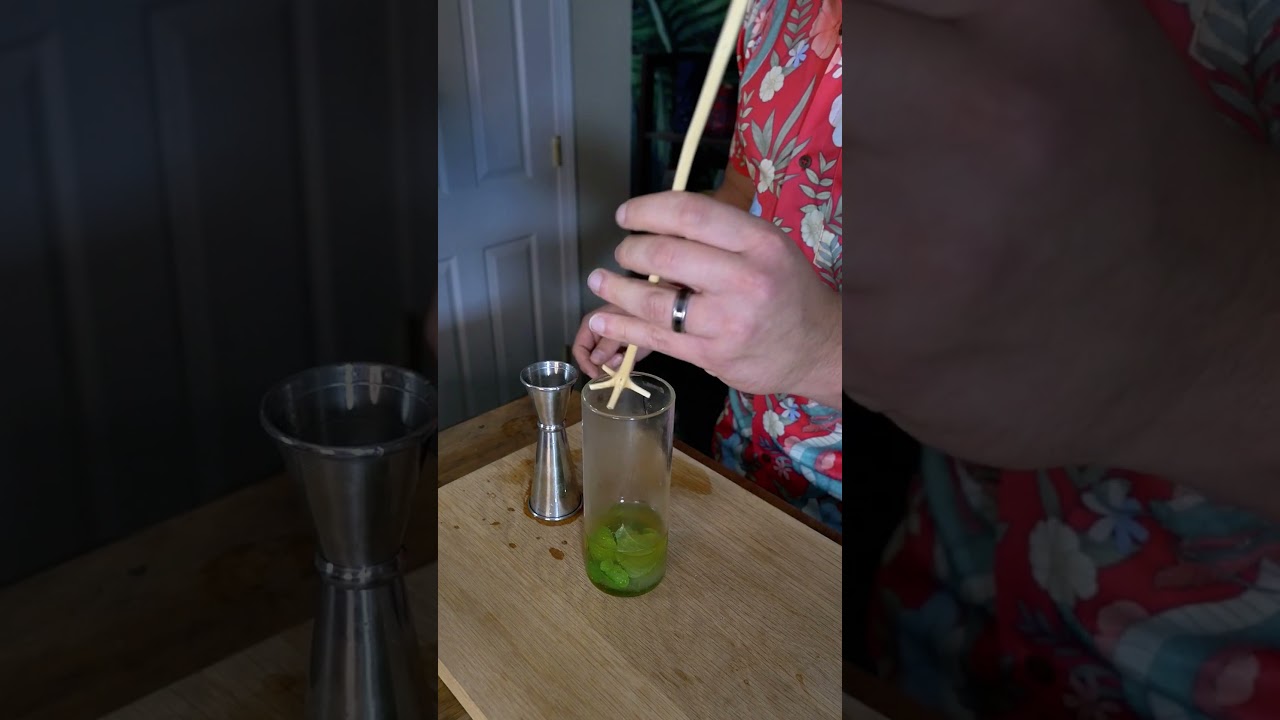 Queen's Park Swizzle #tikicocktail #rumdrinks #tikidrinks