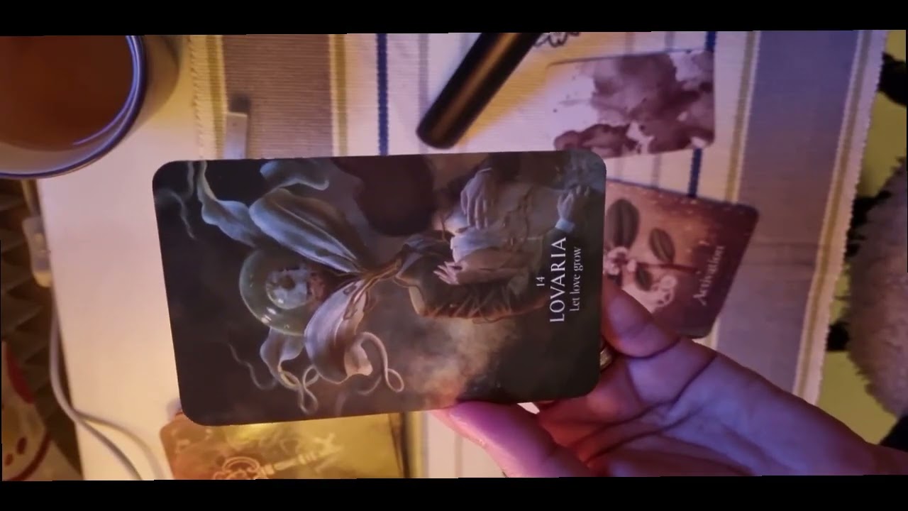 PISCES - Love reading