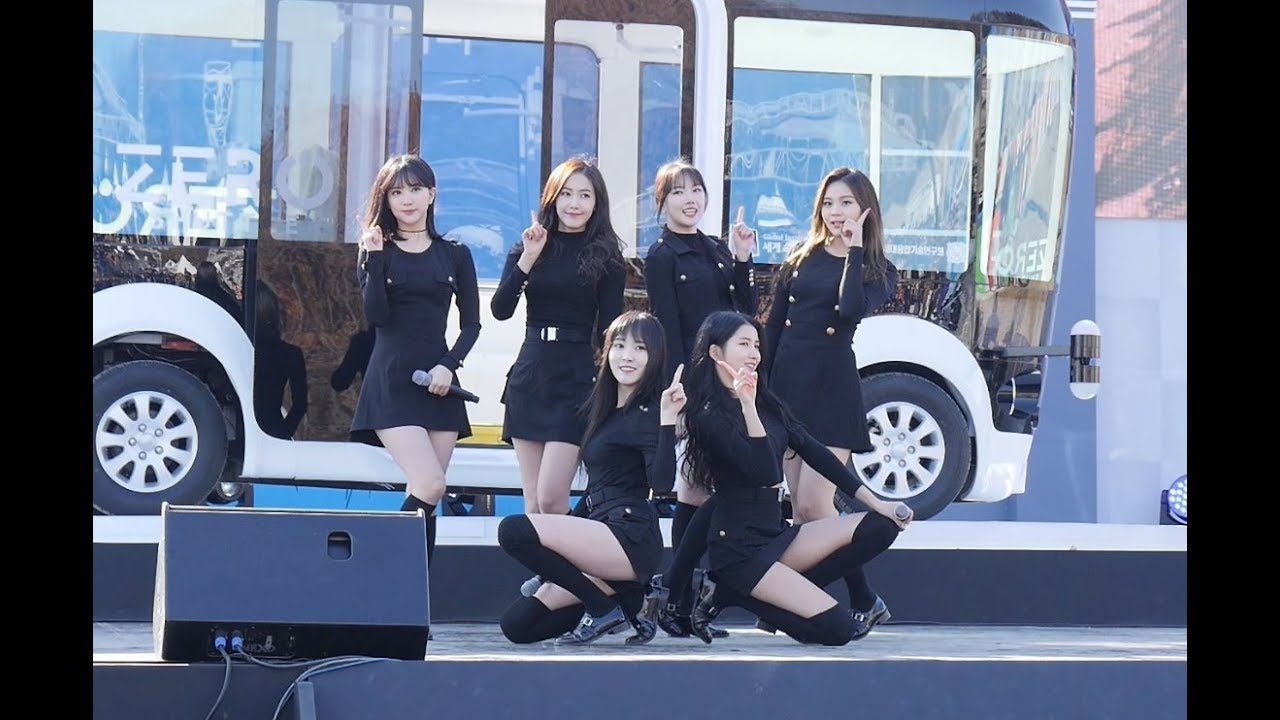 171116 여자친구 (GFRIEND) 오늘부터 우리는 Me Gustas Tu [전체] 직캠 Fancam (판교자율주행모터쇼) by Mera