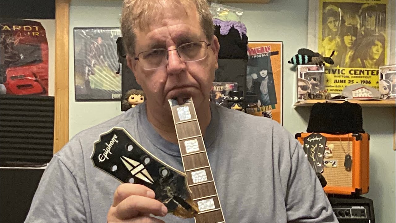 Can a D'Addario Auto Lock Strap Prevent this kind of Damage