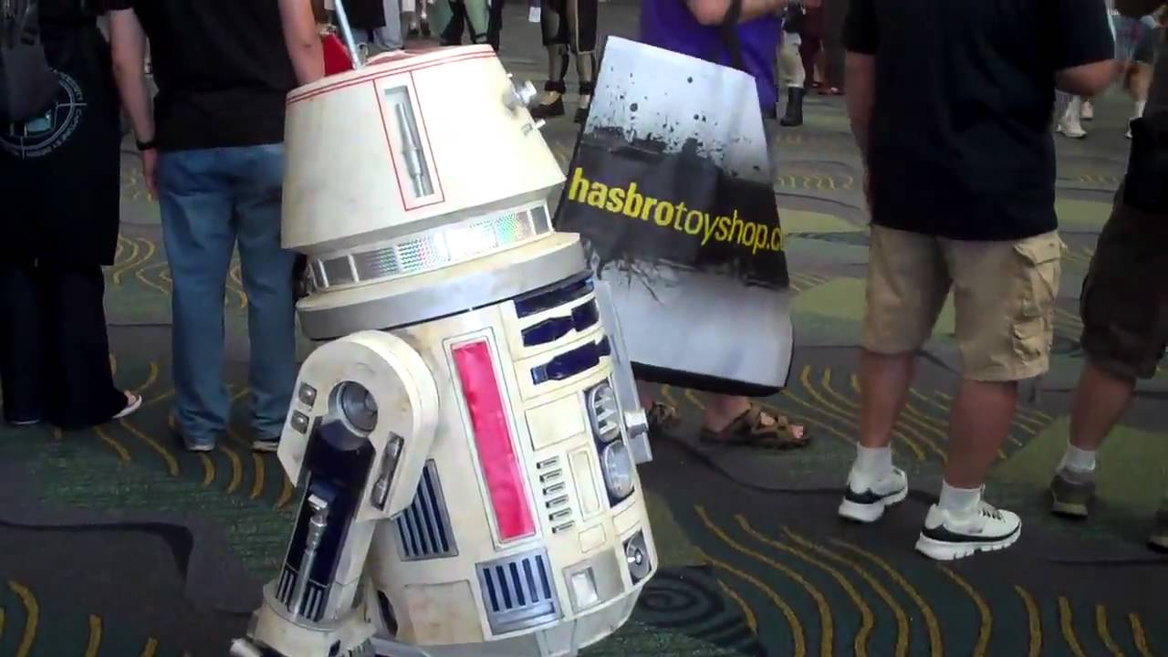 R/C R5-D4 droid at Star Wars Celebration V