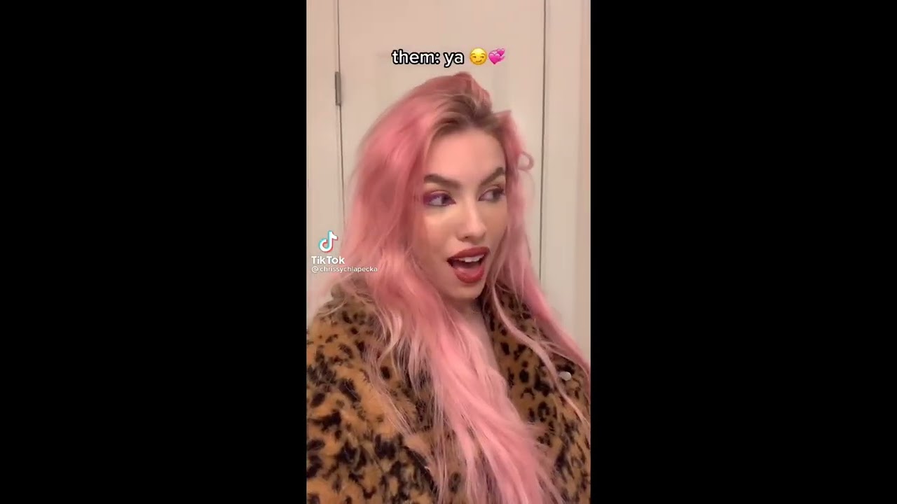 More SIMPING for ChrissyChlapecka 😩