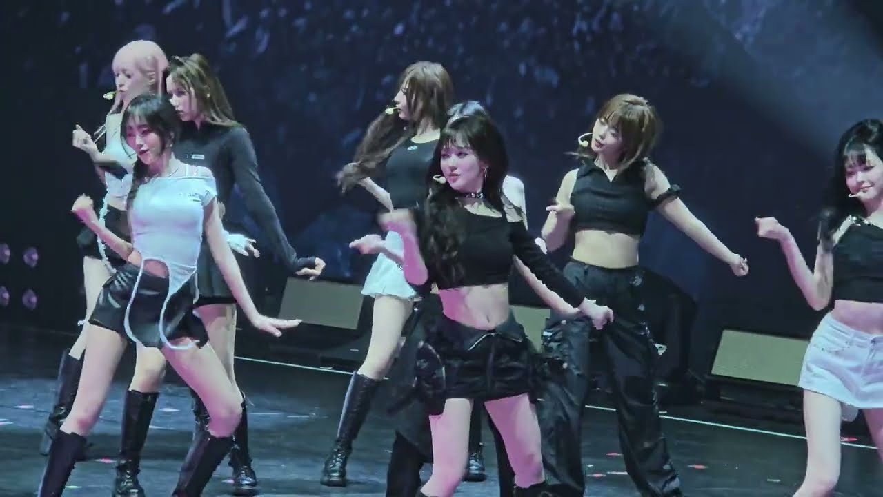 24 tripleS 트리플에스 Diablo 20260228_210721
