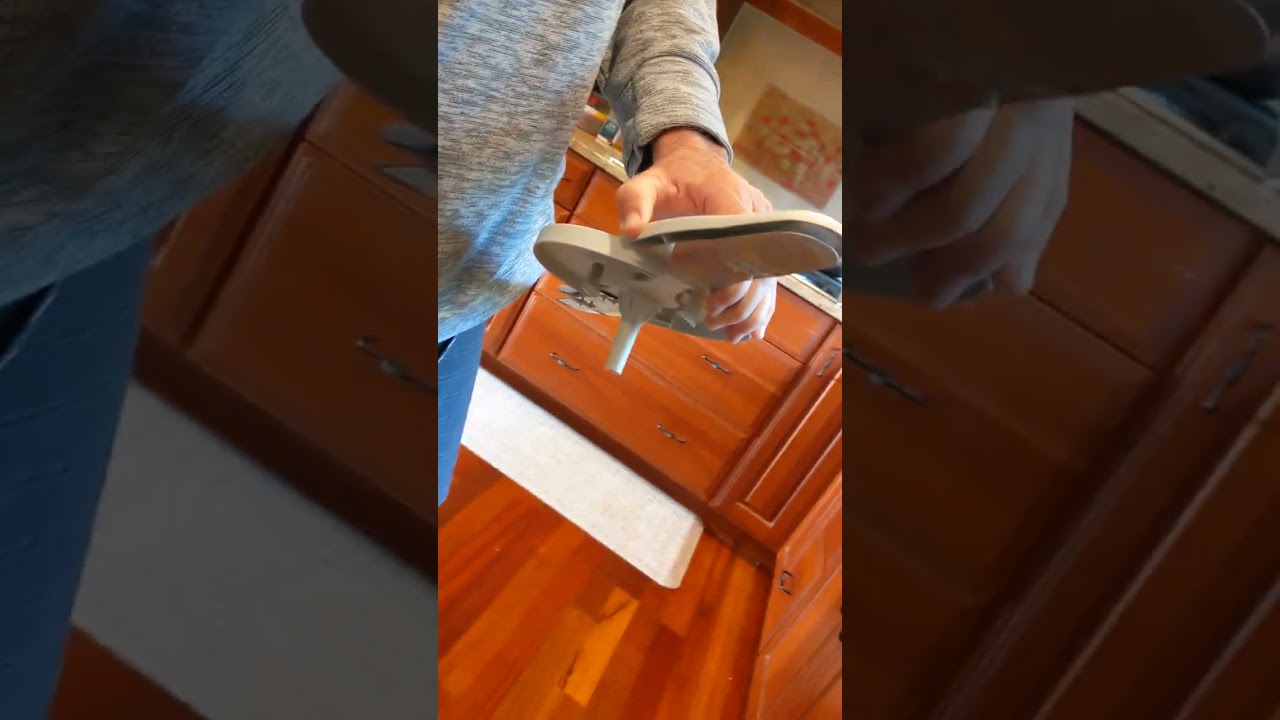 GE Profile Dishwasher Making Knocking Noise Even When Running Empty. IMPORTANT: Read description.