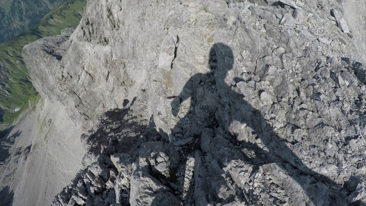 Scrambling the ridge of the Hochfrottspitze