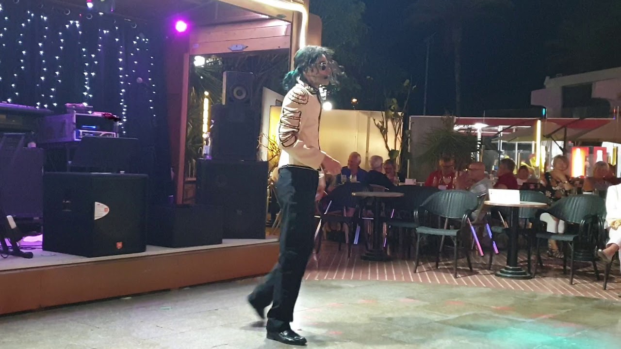 Gus Jackson  ( recopilatorios de baladas de Michael Jackson  )