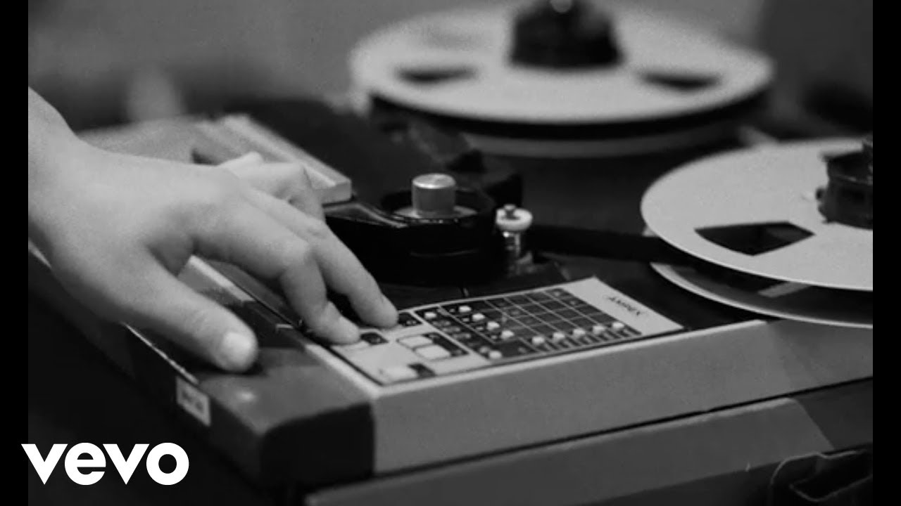Bernard Fanning - Tell Me How It Ends