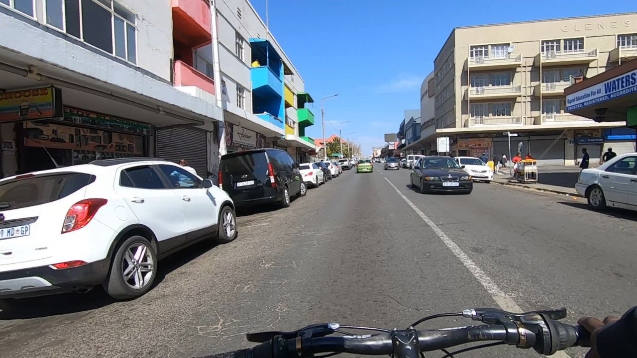 Main street Rosettenville sonday early afternoon/Johannesburg