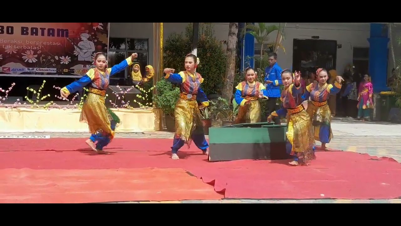 TARI KREASI KAMPUNG VIETNAM - BATAM