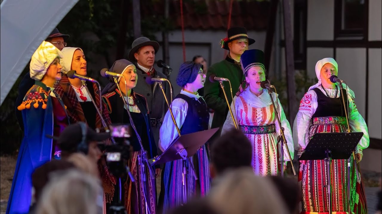 &ldquo;Atlek varna&rdquo; - Larion Dyakov, Eugenij Milovanov ir folkloro ansamblio &bdquo;KUR&Scaron;IŲ AINIAI&ldquo; grupė