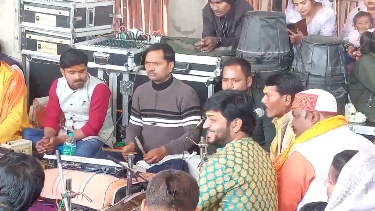 बाबा का डॅनस  बागेश्वर धाम में देखिये भजन 
