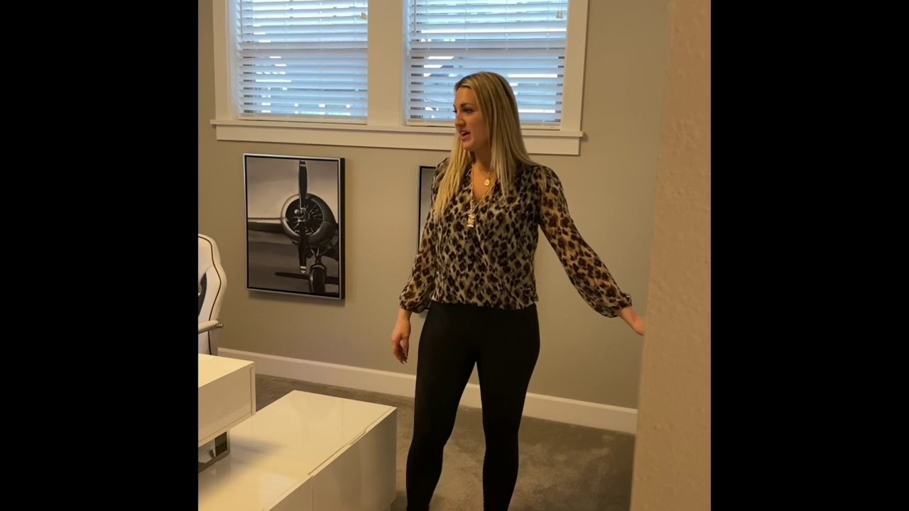 Luxury townhome in 2 Creeks