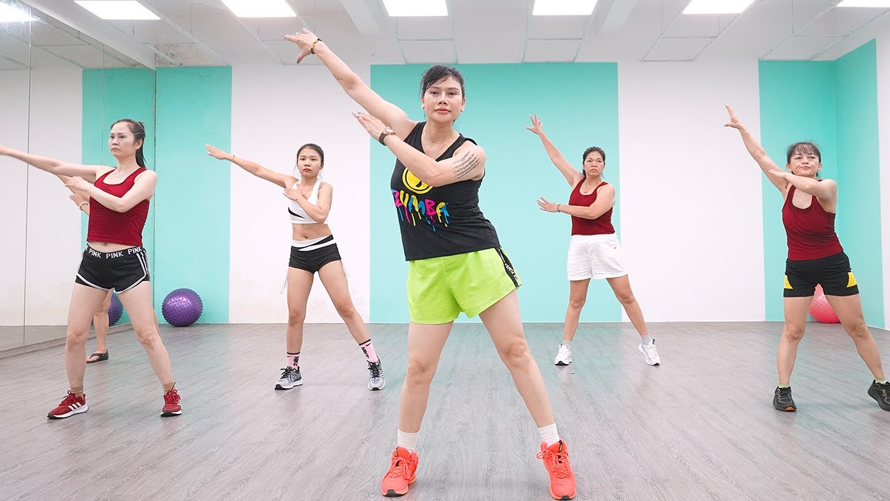 18-минутная танцевальная тренировка дома | Упражнения для быстрого похудения