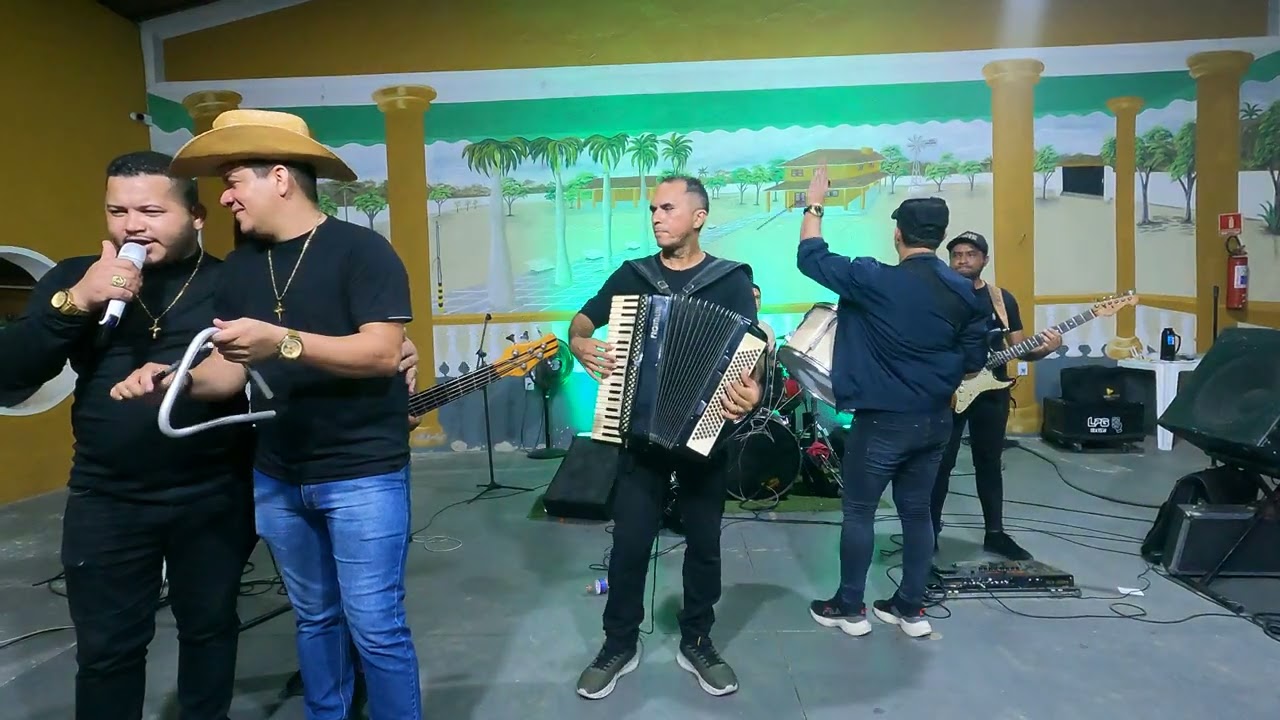 DOMINGUEIRA DE FORROZÃO PESADA!