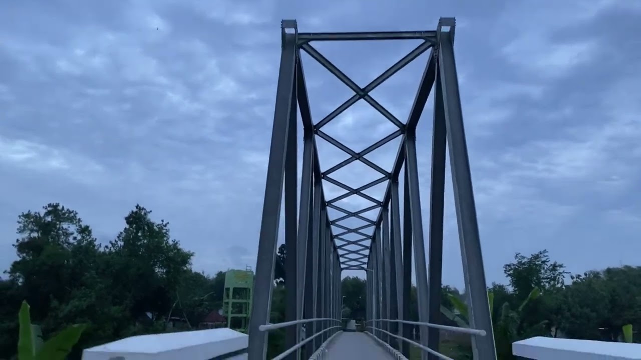 jalan menuju jembatan banjarsasi sranak bojonegoro 