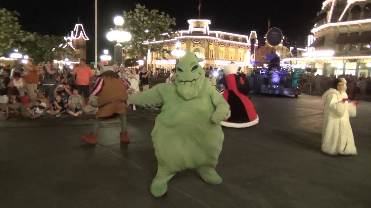 It's Good to Be Bad Villainous Celebration Pre-Parade, Magic Kingdom - Rock Your Disney Side